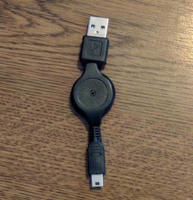 Picture of Retractable USB Cord